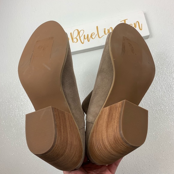 Suede Split Side Open Toe Booties NWOT - Picture 5 of 7